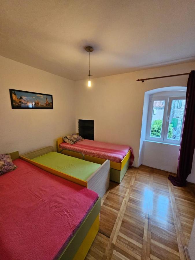 Apartment Ana Paola Cattaro Esterno foto